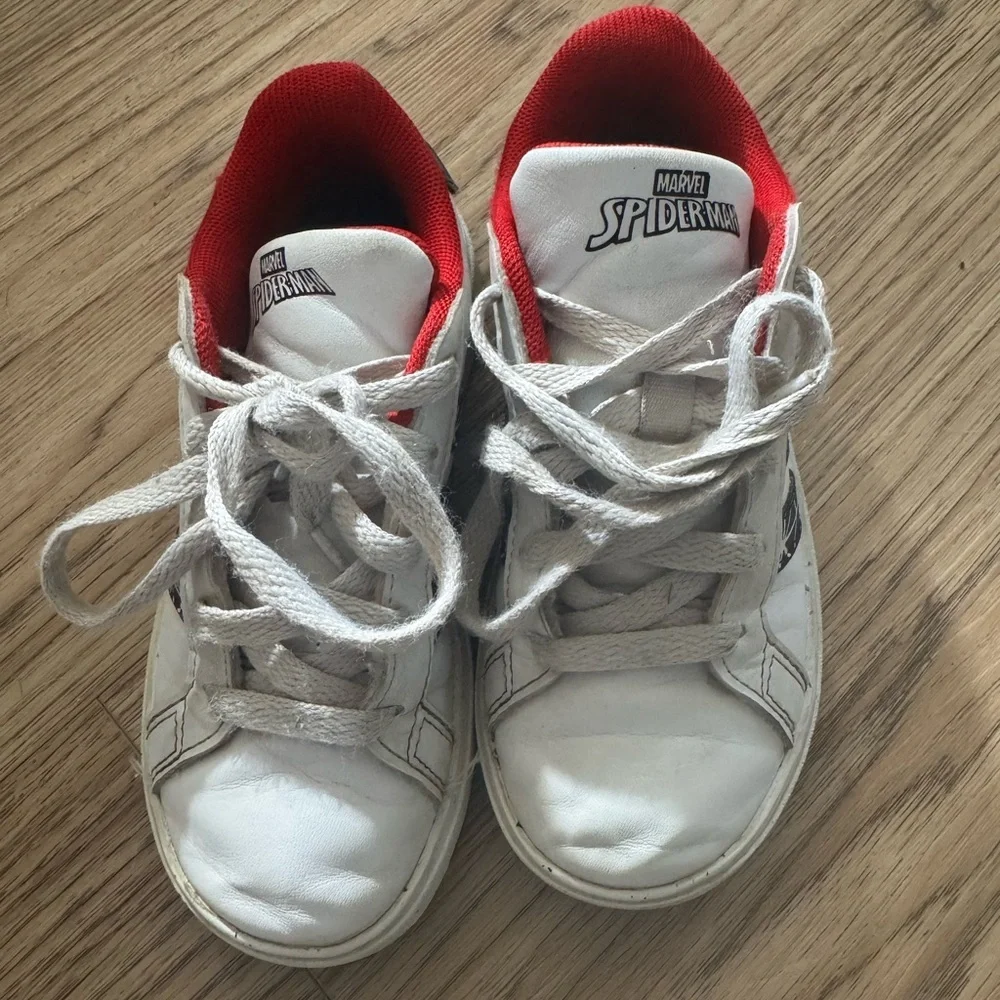 adidas Kids White and Red Spider-Man Sneakers. Kids 12K